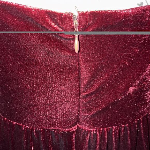 Lulus UNREAL CHARMER PLEATED DRESS Size L Burgundy Velvet Spaghetti Strap NEW - Picture 5 of 11